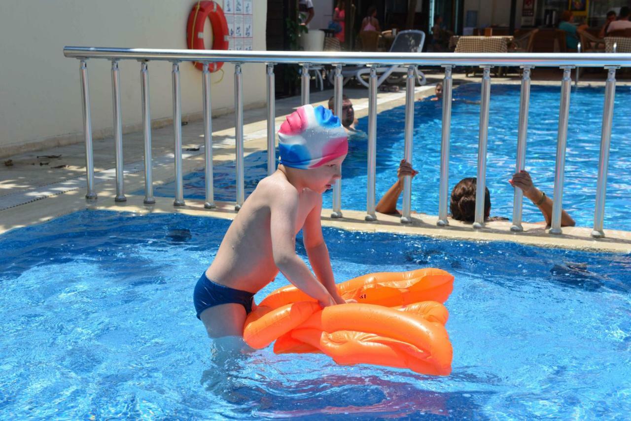 אלאניה Kandelor Hotel מראה חיצוני תמונה
